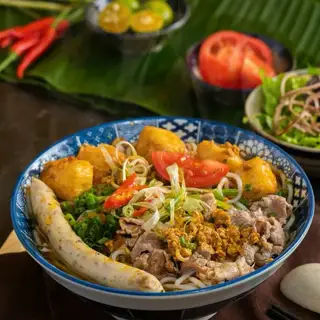 Hình ảnh Bún riêu bò - sườn sụn