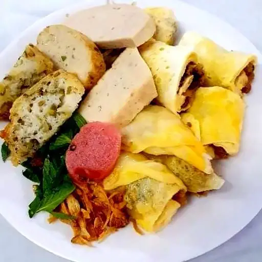Bánh cuốn trứng - 42.000 ₫ tại Bánh Cuốn Như Quỳnh - Tô Hiến Thành