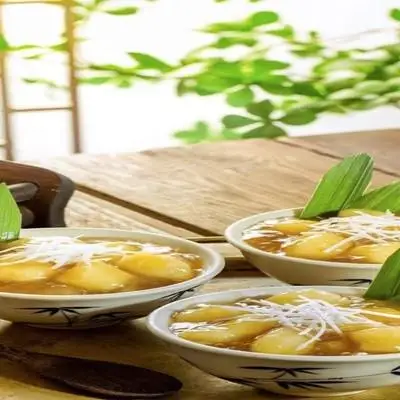 Hình ảnh Bánh Trôi Tàu - Chè Bốn Mùa - Mai Động