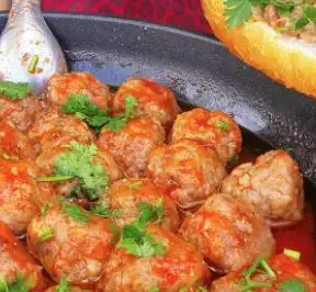 Bánh mì xíu mại chấm - 30.000 ₫ tại KuBo HomeFoods - Bánh Mì Chấm & Trà Trái Cây - Cống Quỳnh