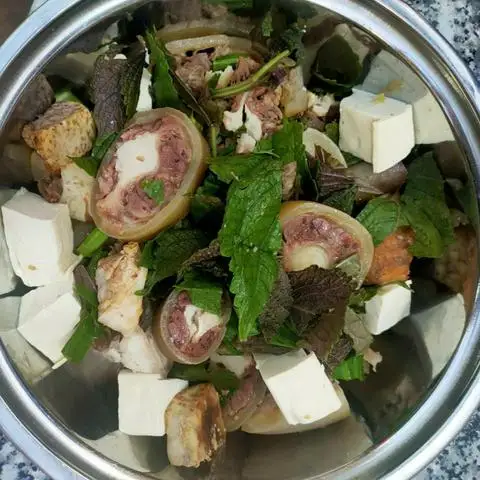 Hình ảnh Lẩu Bò Lý Kòi 19 - Nữ Dân Công