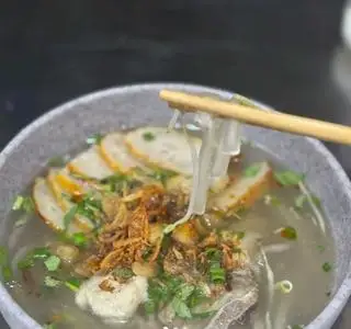 Bánh canh bột mì - bột lọc - 80.000 ₫ tại Bánh Canh Bột Lọc & Phở Khô Gia Lai - Bà Mỹ - Cách Mạng Tháng 8