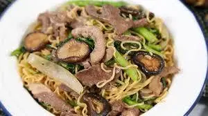 Hình ảnh Mì xào tim bầu dục rau cải