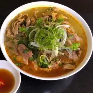 Bún bò tái nạm gân - 68.000 ₫ tại Bún Bò Cô Bi - Trường Chinh
