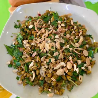 Hình ảnh Hến xúc bánh đa