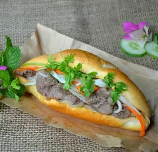 Bánh mì bò - 30.000 ₫ tại Bánh Mì Chảo Út Nhỏ - Phan Văn Trị