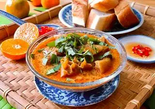 Phá lấu bò tô - bánh mì - 50.000 ₫ tại Phá Lấu Chị Nhan - Cao Thắng