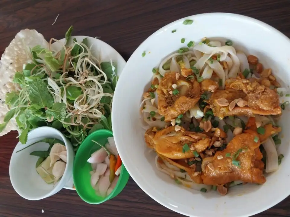 Hình ảnh Mì quảng gà