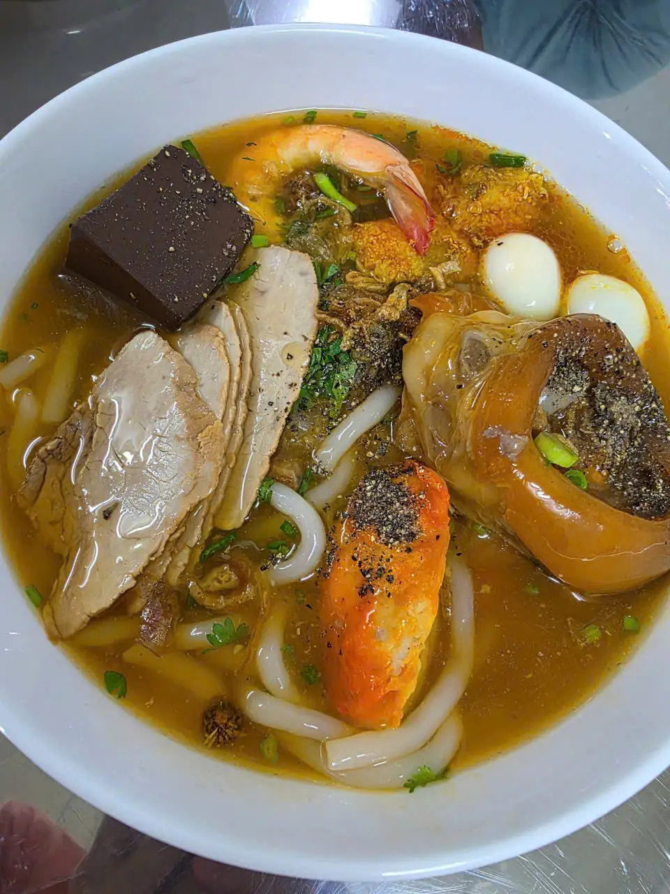 Bánh canh thập cẩm có giò - 72.000 ₫ tại Bánh Canh Cua - Nguyễn Văn Công