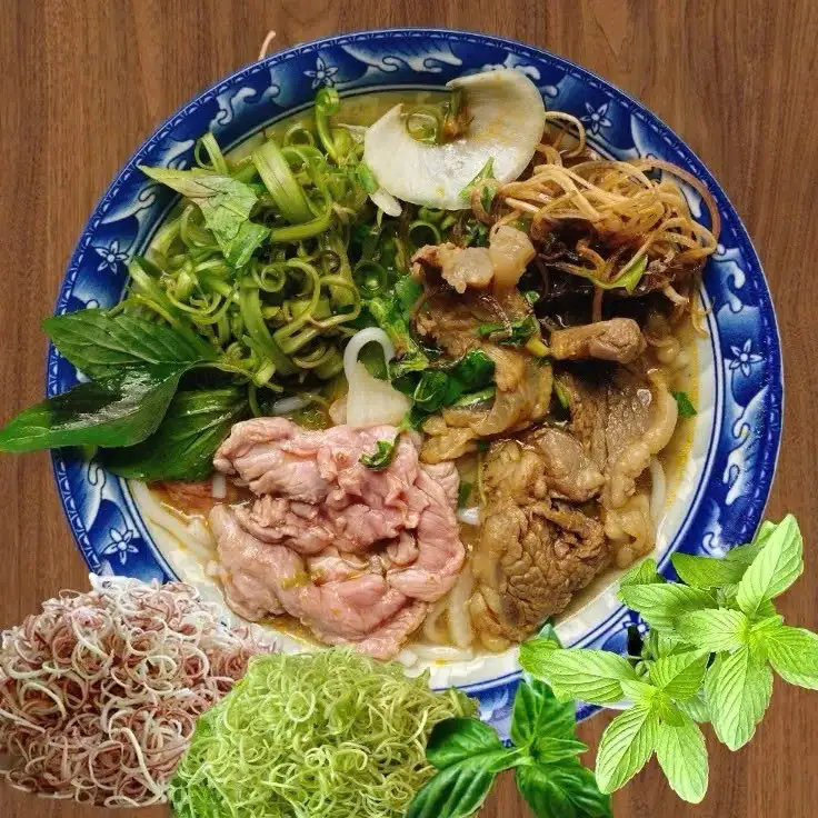 Bún Bò Tái Nạm - 60.000 ₫ tại Bún Bò Hai Phượng - Bún Ngon Tân Quy - Đường 21