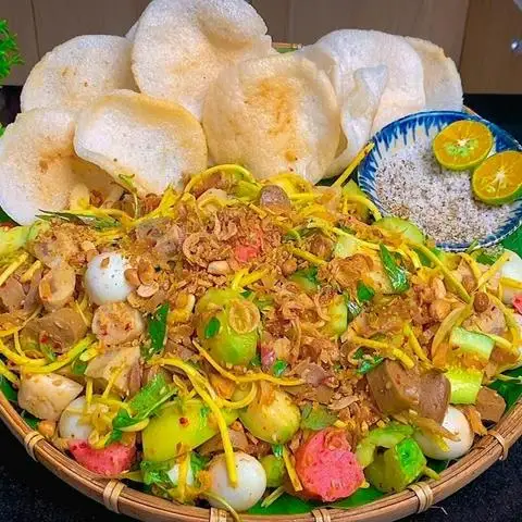 Chân Gà & Tré Trộn Kim Yến - Tân Hương - Ăn vặt gần bạn