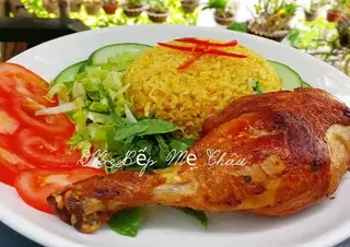 Hình ảnh Cơm chiên đùi gà sốt chua ngọt