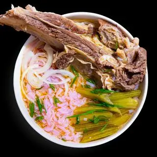 Phở sườn bò - 93.000 ₫ tại Atispho - Phở Atiso Đà Lạt - Trần Bình Trọng