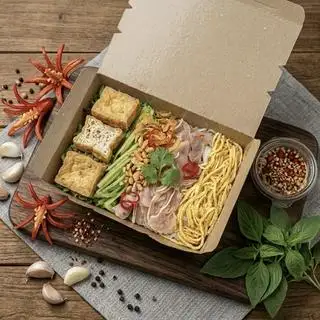 Hình ảnh Bún Nước Tương Tai Heo-Trứng Xắt