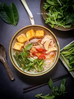 Bún Thái chay - 57.000 ₫ tại Bếp Chay Phạm Hồng Phước - Cách Mạng Tháng Tám
