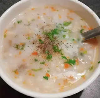 Cháo thịt bằm( nhỏ) - 25.000 ₫ tại Cháo Sườn - Thạnh Lộc 27