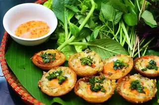 Bánh khọt - 50.000 ₫ tại Bánh Xèo Miền Tây & Bánh Khọt - Liên Khu 4-5