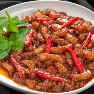 Cơm thịt xào mắm ruốc - 48.000 ₫ tại Cơm Văn Phòng Bếp Nhà Na - Hồ Đắc Di