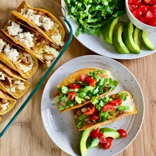 Bánh tacos cuộn sốt rau củ chay - 80.000 ₫ tại Xanh & Xanh Chay (Green & Greener Vegetarian Cafe)  - Nội Khu Hưng Gia 2