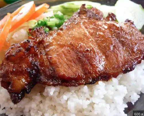 Cơm sườn - 39.000 ₫ tại Cơm Tấm & Bún Thịt Nướng Cô Hương - Nơ Trang Long