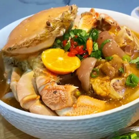 Quán Bà Dạng - Bánh Canh Cua Đặc Sản Huế - Đặng Văn Ngữ - Bún/Phở/Mỳ/Cháo gần bạn