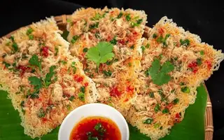 Cơm cháy chà bông - 30.000 ₫ tại Bánh Bèo Chú Phong - Chung Cư Bình Khánh