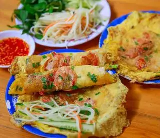 Bánh ép tôm thịt - 50.000 ₫ tại Bún Bò Viên Tương - Bánh Ép Huế - Nguyễn Huy Lượng