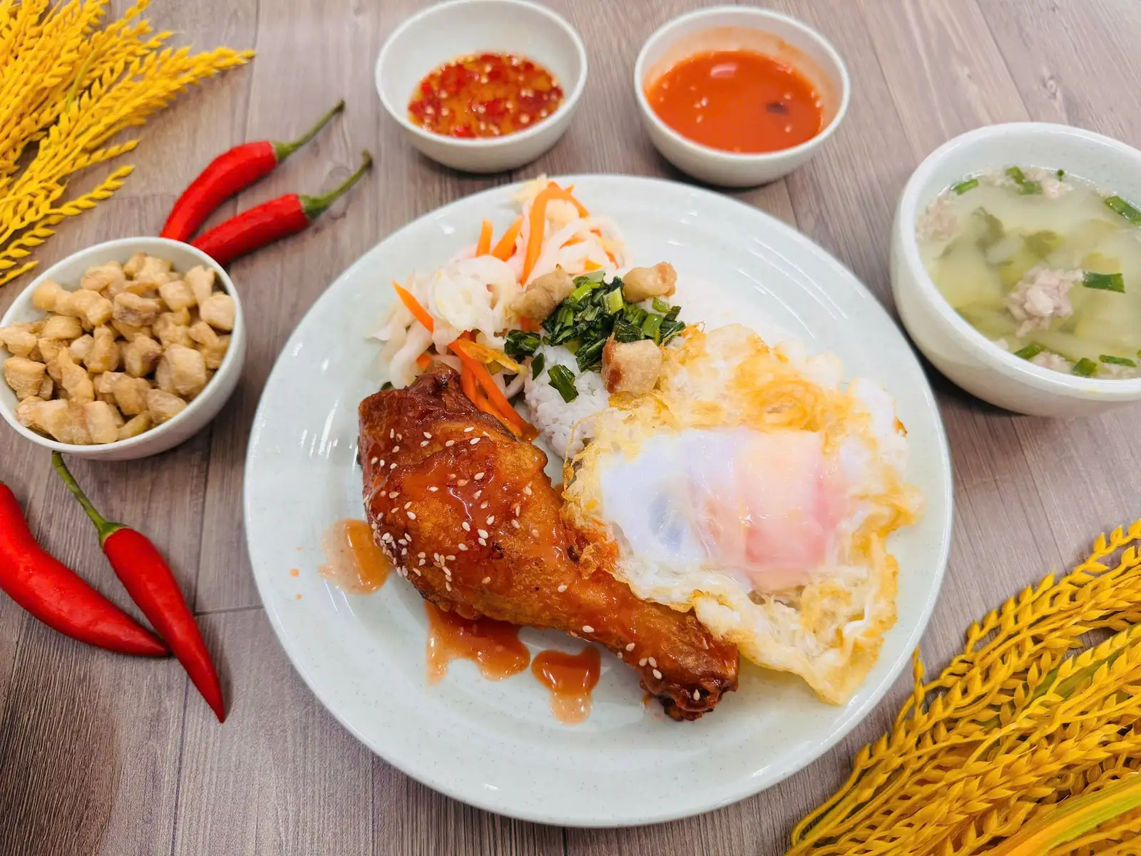 Cơm đùi gà sốt ngũ vị - 55.000 ₫ tại Cơm Tấm Cao Bồi - Tùng Thiện Vương