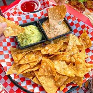 Hình ảnh Nachos chấm