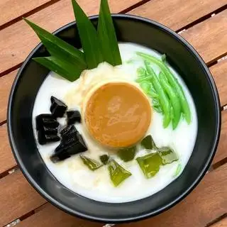 Tàu hũ thập cẩm flan - 34.000 ₫ tại Tàu Hũ Xuyên Thời Gian - Cách Mạng Tháng Tám