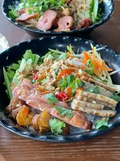 Hình ảnh Bún trộn thịt nướng Cô Bảy