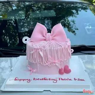 Hình ảnh Bánh kem size 16cm(NƠ HỒNG LỚN)