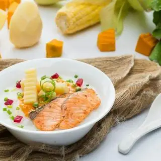 Cá hồi sốt gấc - 20.000 ₫ tại Cháo Dinh Dưỡng Family Soup - Nguyễn Thị Sóc