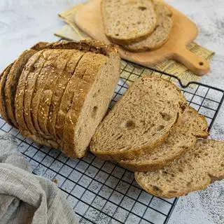 Hình ảnh Bánh mì ngũ cốc