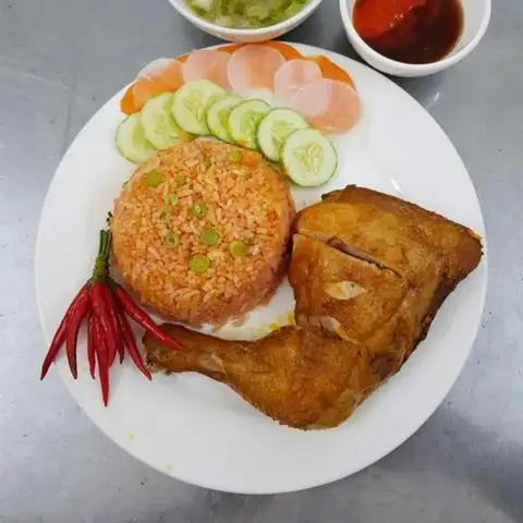 Quán Ăn Tường Ký - Cơm Gà Xối Mỡ & Mì Xào Giòn - Hưng Phú - Cơm/Cơm tấm gần bạn