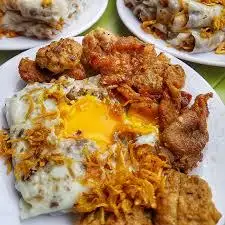 Hình ảnh Bánh cuốn trứng chả mỡ