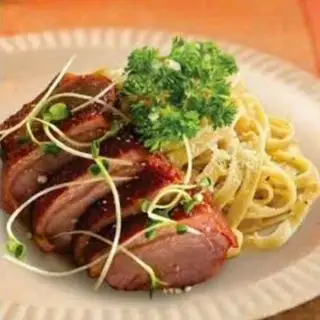 Mì Ý phô mai lườn ngỗng áp chảo - 77.000 ₫ tại Dabee's Kitchen - Nguyễn Duy Dương