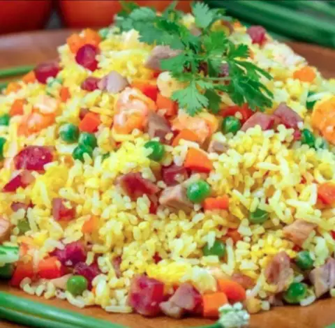Hình ảnh Cơm Rang & Phở Xào - Văn Tiến Dũng