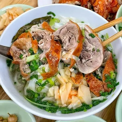 Hình ảnh Đặc Sản Bánh Cuốn Cao Bằng & Phở Vịt Quay - Lê Văn Hưu