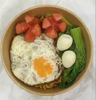 Hình ảnh Mỳ xúc xích trứng