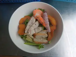 Hình ảnh Bánh đa đầy đủ