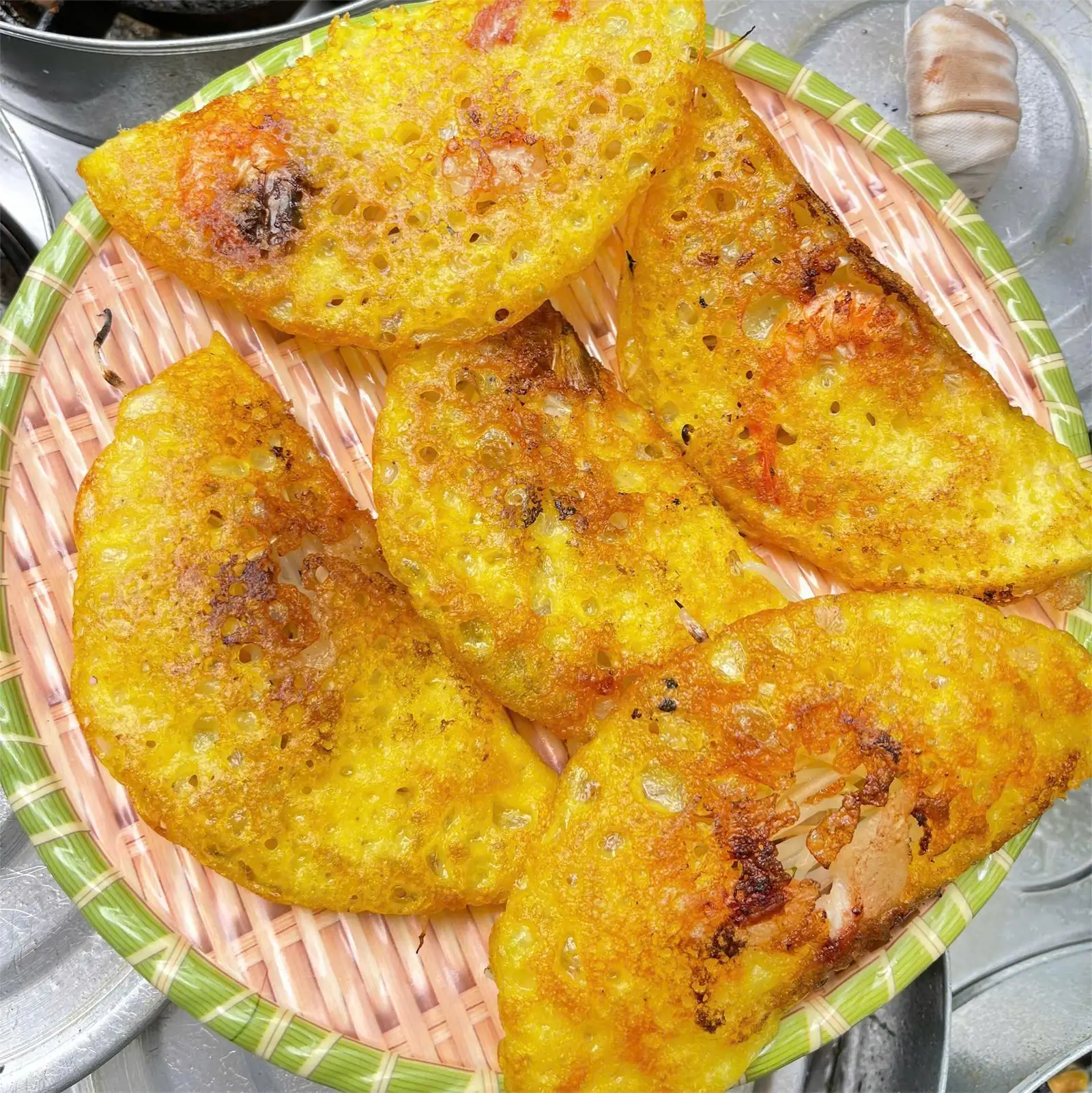 4 Bánh xèo THỊT - 50.000 ₫ tại Bánh Xèo Miền Trung Phú Ông - Đường D5