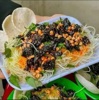 Hình ảnh Gỏi đu đủ khô bò