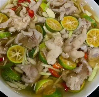 Hình ảnh Chân gà rút xương ngâm xả ớt