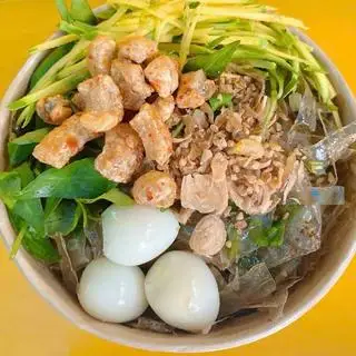 Bánh tráng trộn muối nhuyễn trứng cút tóp mỡ - 30.000 ₫ tại Rô Si - Bánh Tráng Trộn Muối Nhuyễn - Nguyễn Văn Công