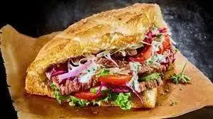 Bánh mì kebab tam giác - 27.000 ₫ tại Bánh Mì Kebab Bảo - Lê Văn Lương