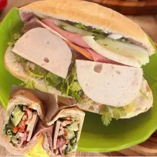 Bánh mì thịt chả đặc biệt - 35.000 ₫ tại Bánh Mì Hà Nội Tuyết Nhi - Lãnh Binh Thăng
