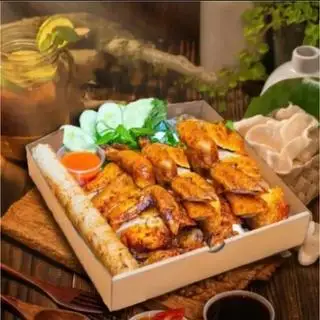 Hình ảnh Gà nướng than hồng da vàng giòn - combo 3 - 4 người
