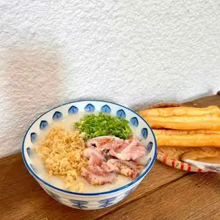 Hình ảnh Cháo bột sụn - ruốc - quẩy
