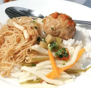 Cơm bì xíu mại - 50.000 ₫ tại Cơm Tấm Bibo - Tôn Thất Thuyết